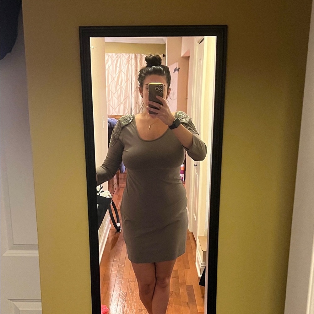 Elegant mauve/tan Dress